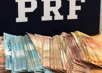 PRF apreende quase 40 mil reais em São Miguel do Iguaçu