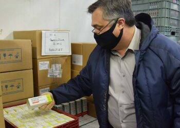 Paraná recebe quase 100 mil ampolas de medicamentos para intubação