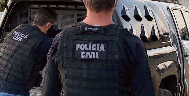 Polícia Civil prende suspeitos de distribuir álcool em gel adulterado para o Estado