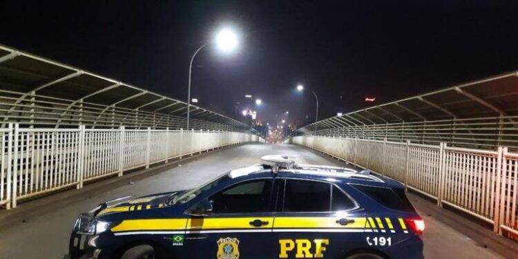 Prefeitura e estado vão oferecer estrutura ao Paraguai para reabrir a Ponte, diz Chico