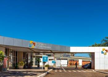 Hospital Costa Cavalcanti usa tecnologias de ponta para tratar pacientes com a covid-19