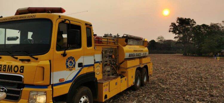 Incêndio atinge 30 hectares de área de plantação em Minga Guazú, no Paraguai