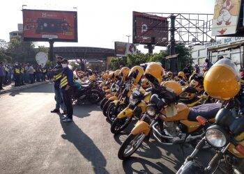 Protesto no lado paraguaio pede reabertura total da Ponte da Amizade