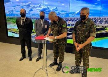 Exército e Itaipu assinam acordo de cooperação técnica