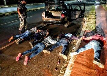 GM prende cinco pessoas com armas ilegais