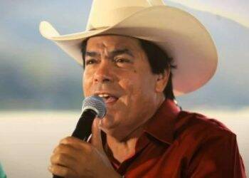 Covid-19: morre cantor Parrerito, 67 anos, voz  principal do Trio Parada Dura