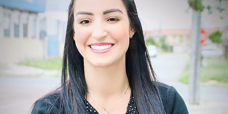 Tatiana Fruet (PROS) será entrevistada pela Rádio Cultura nesta quinta-feira, 01, ao meio dia