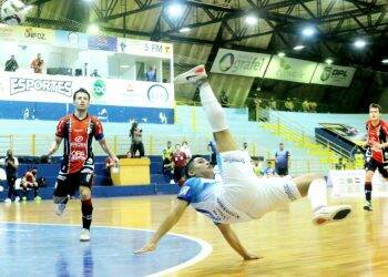 Joinville vence Foz Cataratas pela Liga