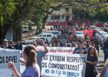 Educadores de Foz e região defenderão greve em prol da vida durante assembleia estadual
