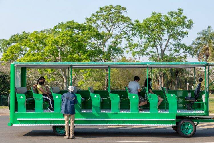 Refúgio Biológico e Ecomuseu de Itaipu reabrem com novidades para os turistas