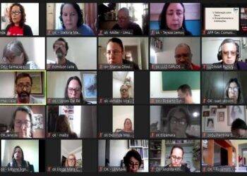 Greve na educação: assembleia estadual da APP continuará no próximo sábado