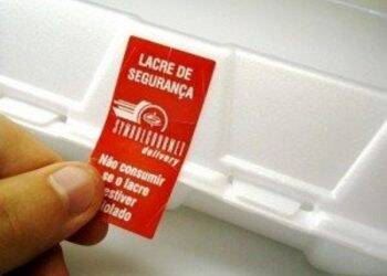 Câmara de Foz aprova projeto que obriga lacres em entregas de alimentos