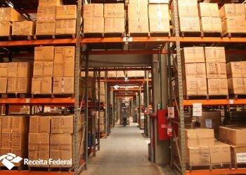 Receita Federal em Foz realiza leilão eletrônico de mercadorias apreendidas
