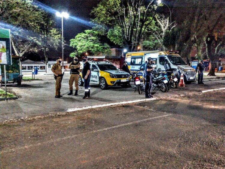 Forças de segurança realizam blitz para fiscalizar motocicletas irregulares em Foz