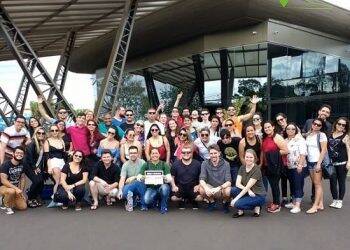 Guias de turismo unem-se numa proposta inovadora de atendimento online em Foz