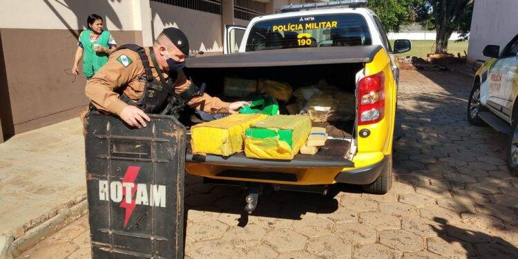 Polícia Militar faz três apreensões de drogas entre o Jupira e Porto Belo