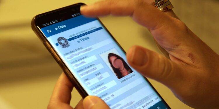 Eleitor poderá justificar ausência pelo celular