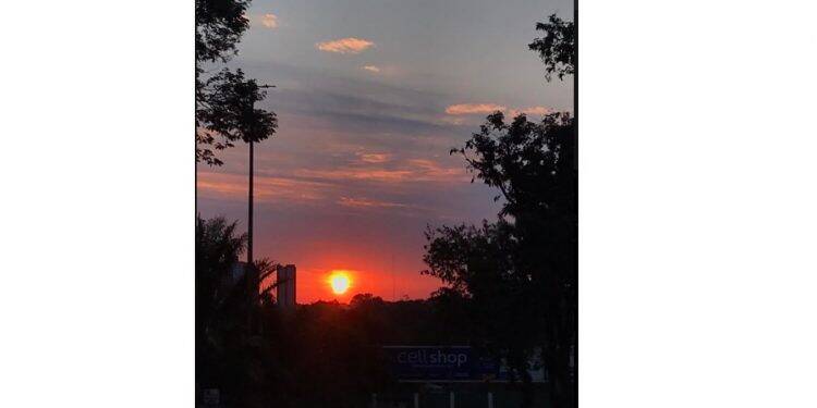 Calor intenso volta a partir da terça-feira, sem previsão de chuva