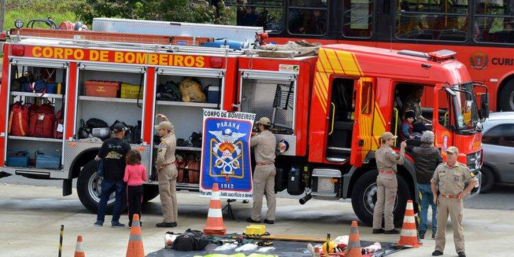 Bombeiros do Paraná vão ajudar no combate a incêndio no Pantanal