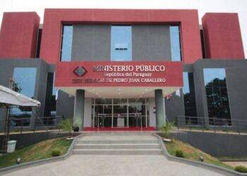 Paraguai investiga morte de jovem brasileira após procedimento estético em Pedro Juan Caballero