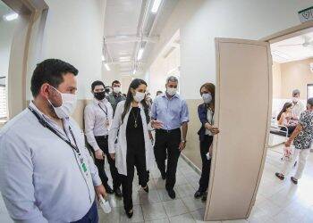 Presidente paraguaio inaugura 48 novos leitos em hospital de CDE