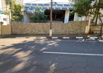 Imóvel dos Correios em Foz recebe proposta até a próxima semana