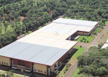 Prefeitura conclui edital de arrendamento do Centro de Convenções de Foz do Iguaçu