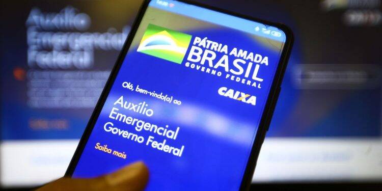 Caixa libera o auxílio emergencial para nascidos em abril
