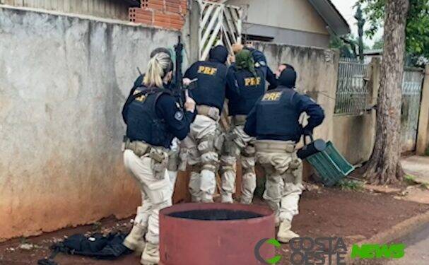 Organização criminosa que praticava roubos na BR-277 é alvo de operação conjunta; assista