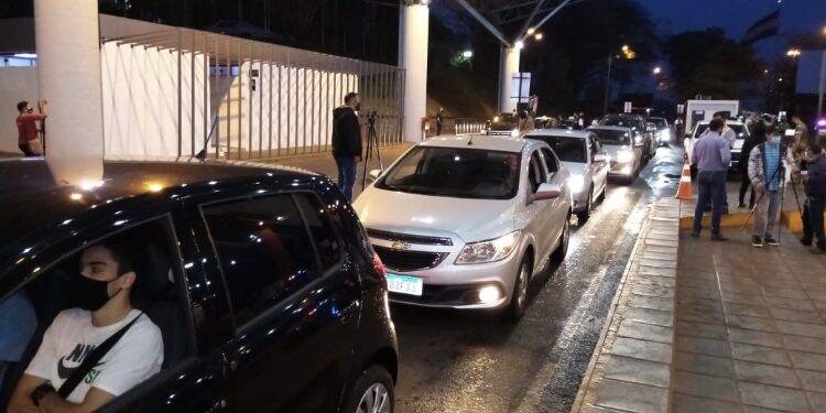 Veja as imagens da reabertura da Ponte da Amizade