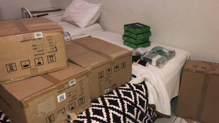 Receita Federal e BPFron desarticularam depósito de mercadorias em hotel em São Miguel do Iguaçu