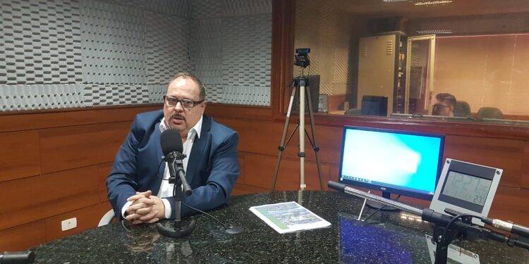 Candidato a vice, Ricardo Albuquerque propõe extinção de secretarias e isenção de IPTU