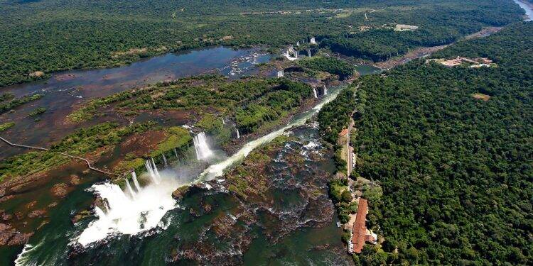 Cataratas é um dos 10 lugares imperdíveis no mundo, destaca Lonely Planet