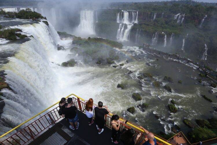 Cataratas é um dos 10 lugares imperdíveis no mundo, destaca Lonely Planet