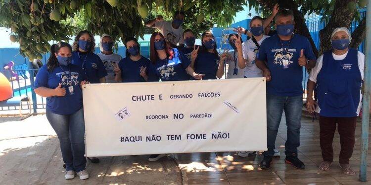 Um Chute para o Futuro é beneficiado com 200 cestas básicas por meio de ação da Gerando Falcões