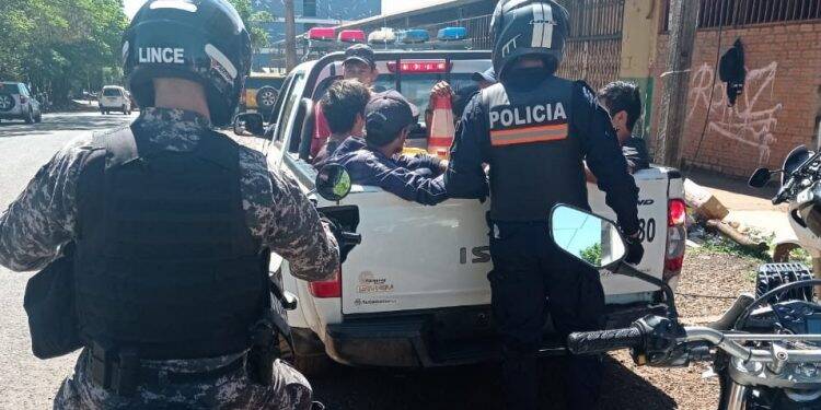 Polícia Nacional em Ciudad del Este faz operação contra flanelinhas