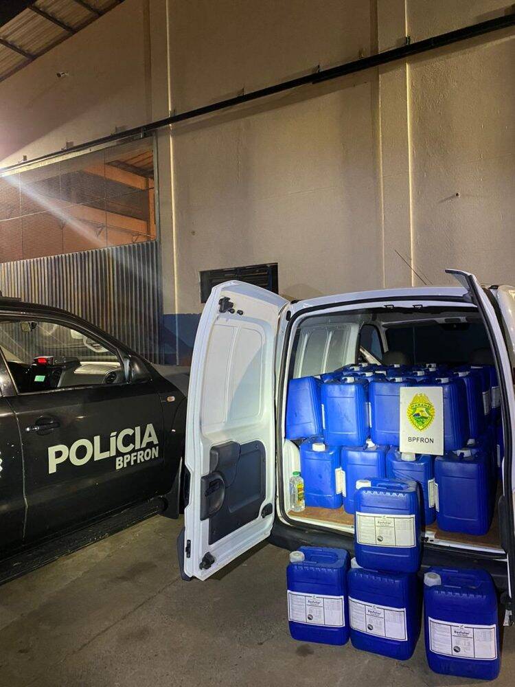 BPFRON apreende mil litros de agrotóxicos em Santa Terezinha de Itaipu