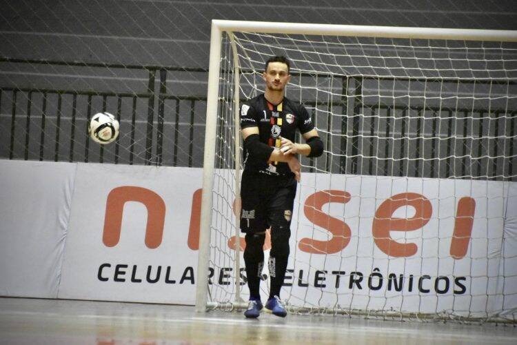 Foz Cataratas vence e garante vaga na Liga Nacional