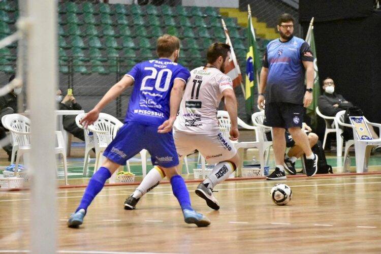 Foz Cataratas vence e garante vaga na Liga Nacional