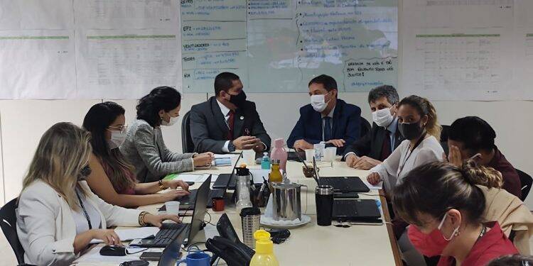 Município de Foz e Ministério da Saúde discutem planejamento pós reabertura da Ponte da Amizade