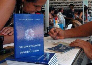 Criação de empregos em setembro atinge melhor nível em dez anos