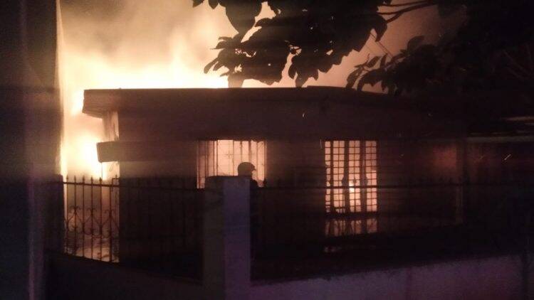 PM prende homem que colocou fogo em casa no Ouro Verde