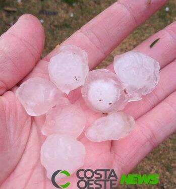 Chuva de granizo assusta moradores de Medianeira e São Miguel