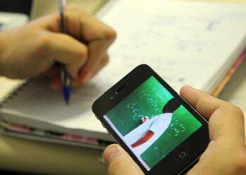 Pesquisa mostra aumento da confiança de professores para ensino online