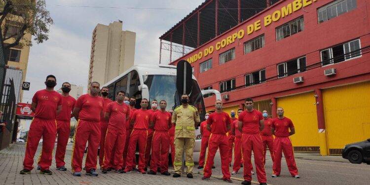 Paraná envia nova equipe de bombeiros para o Pantanal