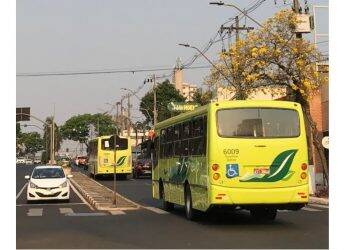 Decreto revoga proibição de idosos em ônibus no horário de pico
