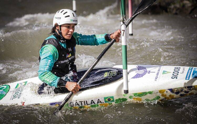 Ana Sátila ganha mais um ouro na Copa do Mundo de Canoagem Slalom