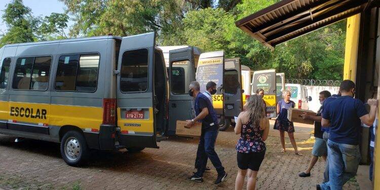 Fórum Eleitoral começa a distribuição das urnas em Foz e STI