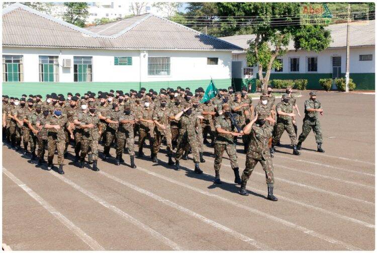 34° Batalhão realiza entrega da Boina Preta