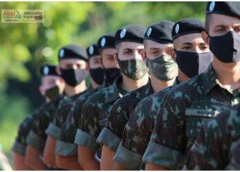 34° Batalhão realiza entrega da Boina Preta